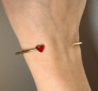 Yellow Gold Enamel Heart Round Cuff